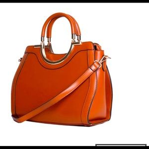 Women’s NWT Vegan Leather Purse Brown/ Tan colored